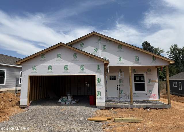 Property at 3724 Crimson Clover Ln, Knoxville, TN 37924, 4 beds, 2 baths