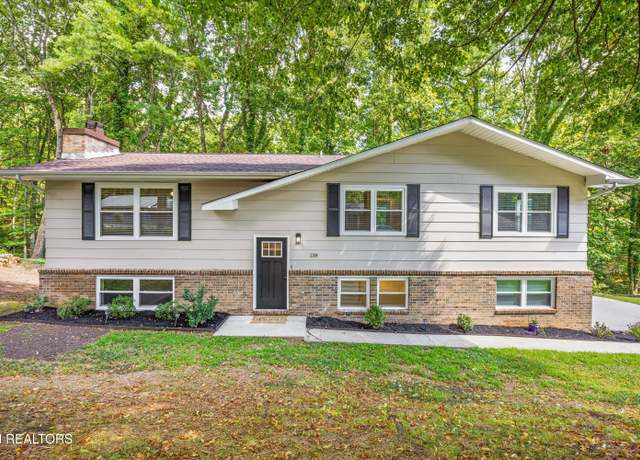 Property at 138 Newport Dr, Oak Ridge, TN 37830, 4 beds, 2.5 baths