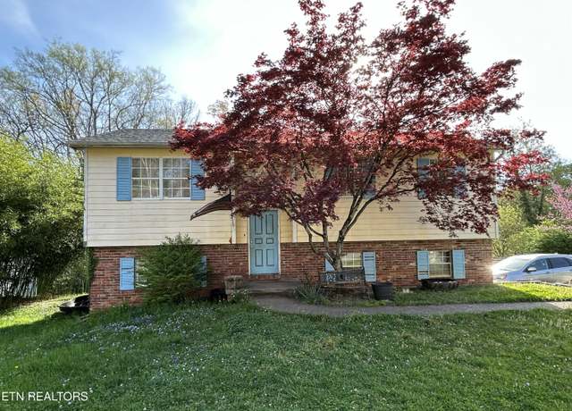 Property at 7525 Kerri Way Way, Knoxville, TN 37909, 3 beds, 2 baths
