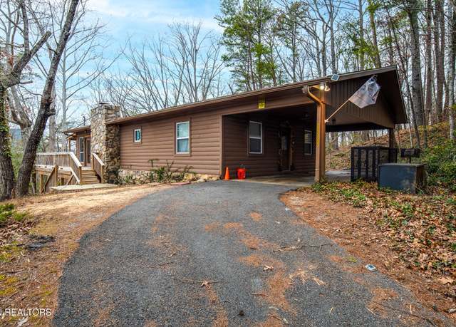 Property at 2819 Pine Haven Dr, Sevierville, TN 37862, 4 beds, 3 baths