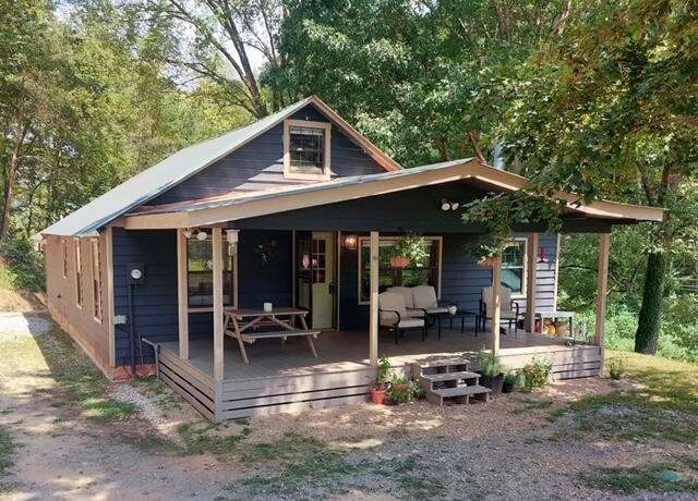 Property at 411 Rafter Rd, Tellico Plains, TN 37385, 3 beds, 1.5 baths
