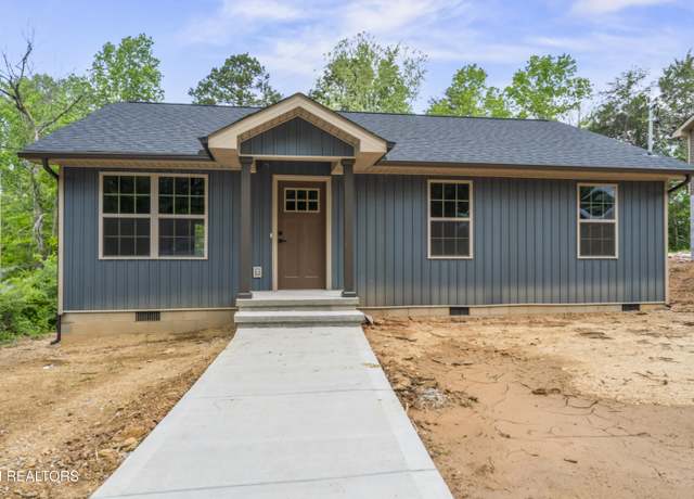 Property at 270 Wilberforce Ave, Oak Ridge, TN 37830, 3 beds, 2 baths
