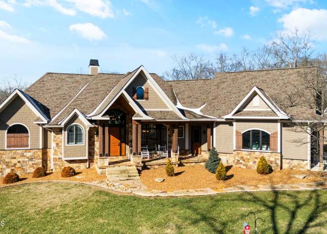 Property at 1752 Hillendale Rd, Crossville, TN 38572, 4 beds, 3.5 baths