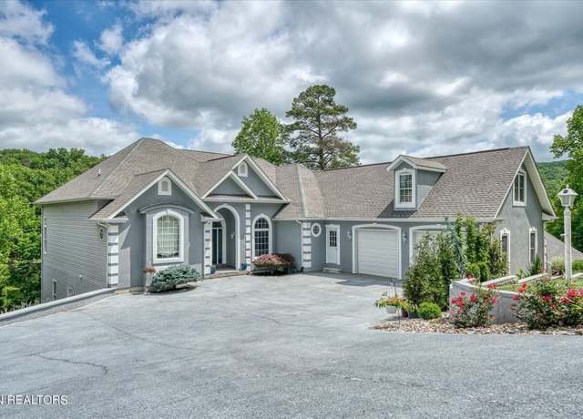 Property at 145 Pineridge Loop, Fairfield Glade, TN 38558, 5 beds, 4.5 baths