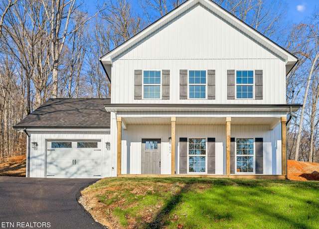 Property at 358 Clinch Ave, Clinton, TN 37716, 3 beds, 2.5 baths
