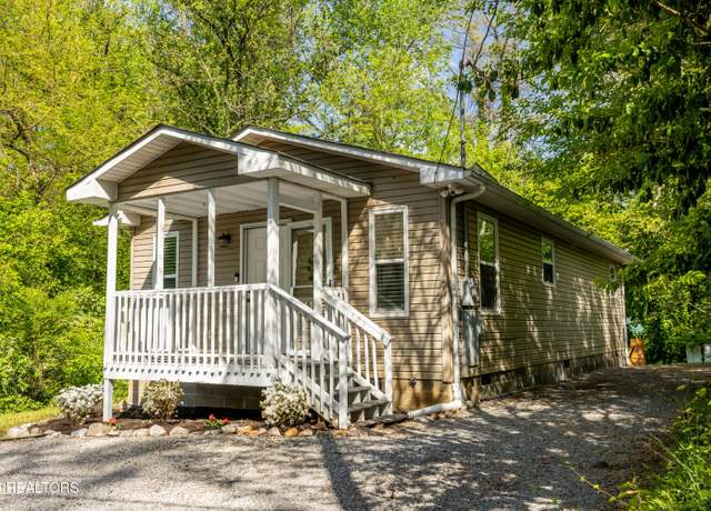 Property at 2803 Brooks Ave, Knoxville, TN 37914, 2 beds, 1 bath