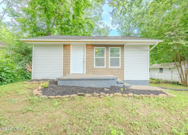 Property at 2932 Sunset Ave, Knoxville, TN 37914, 2 beds, 1 bath