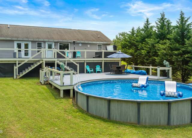 Property at 1002 Tellico Ave, Athens, TN 37303, 3 beds, 2 baths