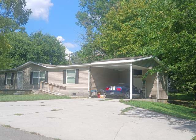 Property at 395 N Iowa Ave, Etowah, TN 37331, 3 beds, 2 baths