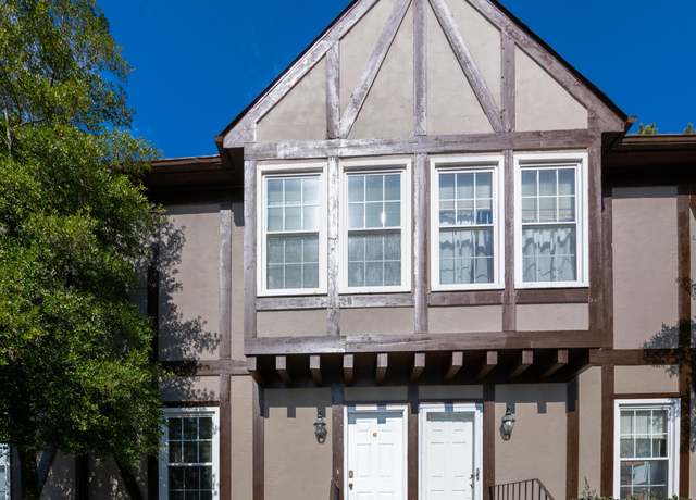 Property at 116 Arcadia Ln Apt C, Oak Ridge, TN 37830, 2 beds, 1.5 baths