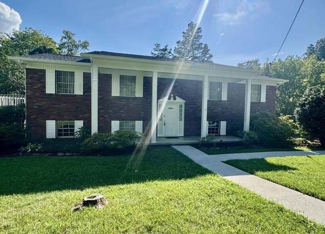Property at 121 Ida Hertzler Ln, Knoxville, TN 37934, 4 beds, 2.5 baths