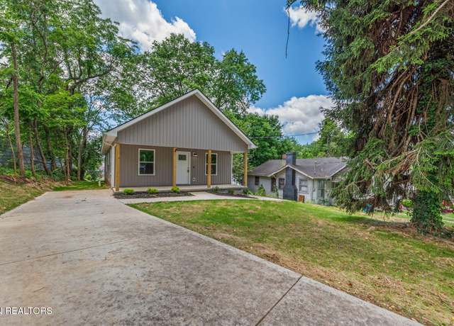 Property at 319 S Elmwood St, Knoxville, TN 37914, 3 beds, 2 baths