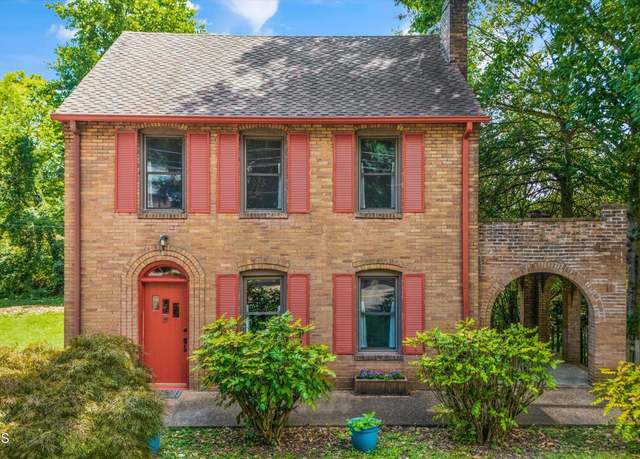 Property at 130 Woodlawn Pike, Knoxville, TN 37920, 3 beds, 1.5 baths