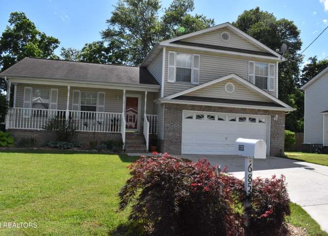 Property at 6853 Saint Croix Ln, Knoxville, TN 37918, 3 beds, 2 baths
