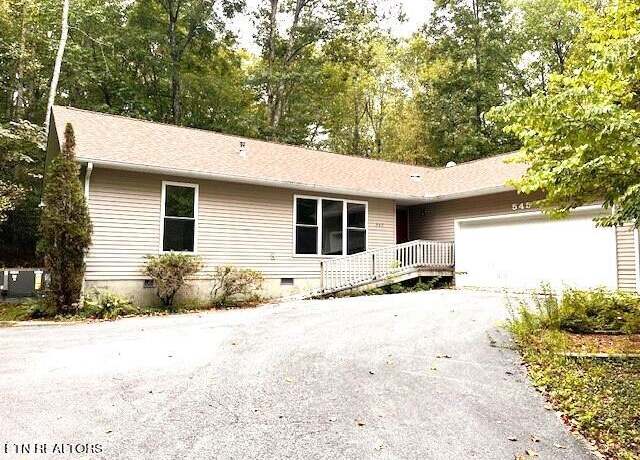 Property at 545 Yonside Dr, Sparta, TN 38583, 2 beds, 2 baths