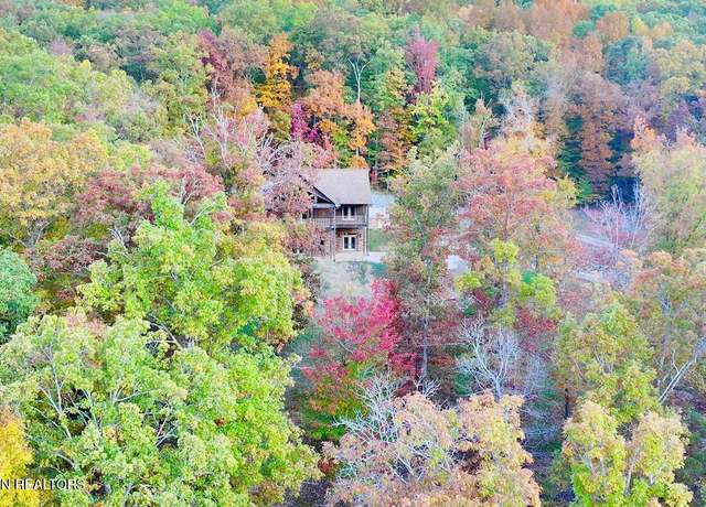 Property at 617 Cheyenne Dr, Jamestown, TN 38556, 2 beds, 3 baths