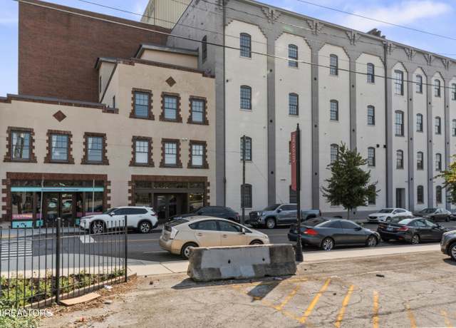 Property at 222 N Central St Unit B6, Knoxville, TN 37917, 1 bed, 1 bath