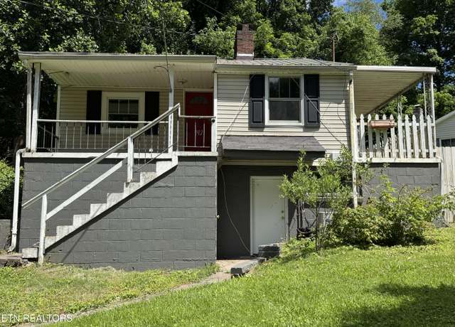 Property at 142 W Wadsworth Cir, Oak Ridge, TN 37830, 3 beds, 2 baths