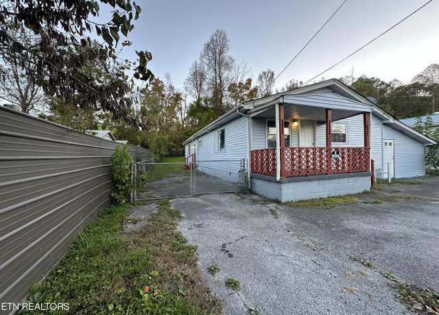 Property at 252 Chasteen Dr, Middlesboro, KY 40965, 3 beds, 2 baths