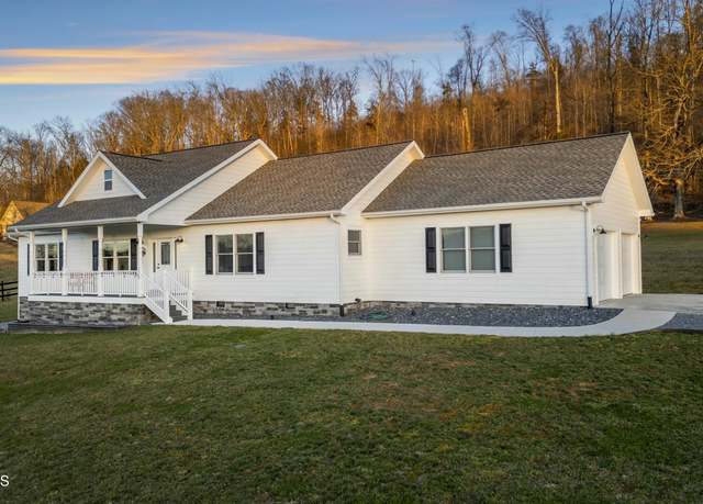 Property at 1136 Camellia Rd, Newport, TN 37821, 3 beds, 2 baths