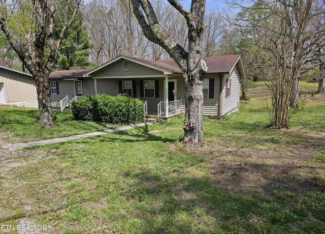 Property at 1009 Roysden Rd, Jamestown, TN 38556, 3 beds, 1.5 baths
