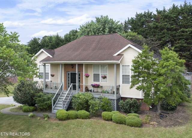 Property at 6721 Creekhead Dr, Knoxville, TN 37909, 3 beds, 3 baths