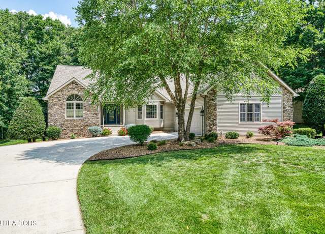 Property at 21 Lexham Ct, Crossville, TN 38558, 3 beds, 2 baths
