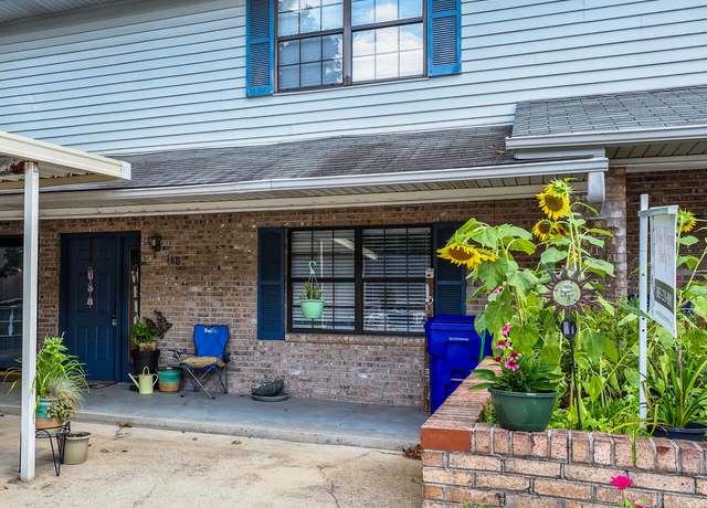 Property at 160 High Point Ln, Oak Ridge, TN 37830, 3 beds, 2.5 baths