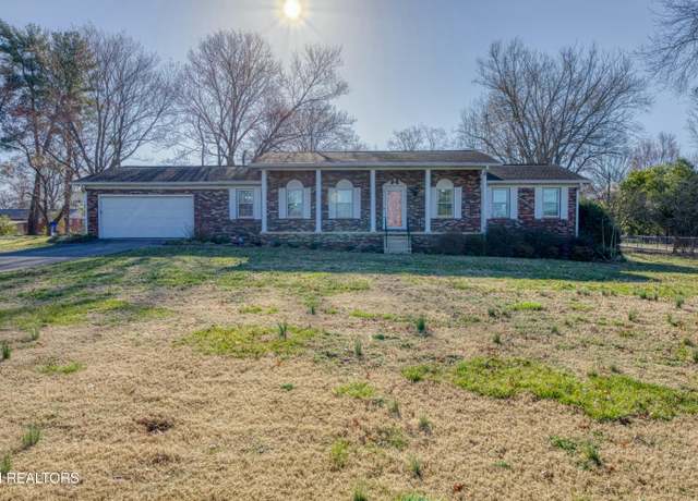 Property at 853 Goddard St, Alcoa, TN 37701, 3 beds, 2 baths