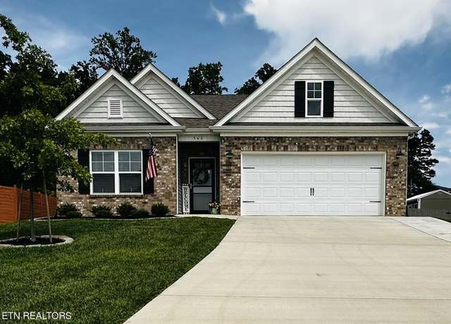 Property at 542 Cliff St, Morristown, TN 37814, 4 beds, 2 baths