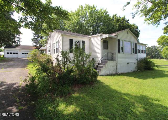 Property at 1540 Rampart Dr, Maryville, TN 37804, 3 beds, 1 bath