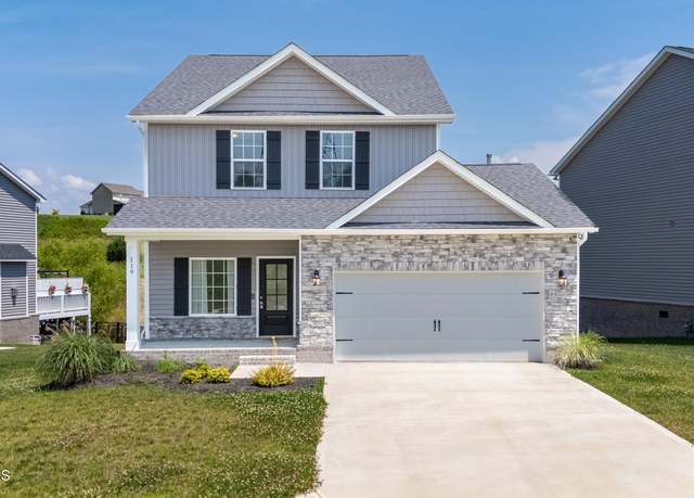Property at 119 E Fortenberry St, Oak Ridge, TN 37830, 3 beds, 2.5 baths