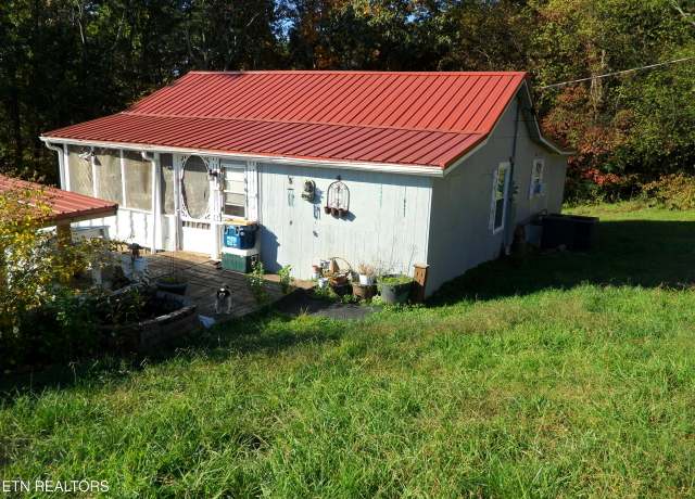 Property at 519 Temple Rd, Seymour, TN 37865, 3 beds, 2 baths