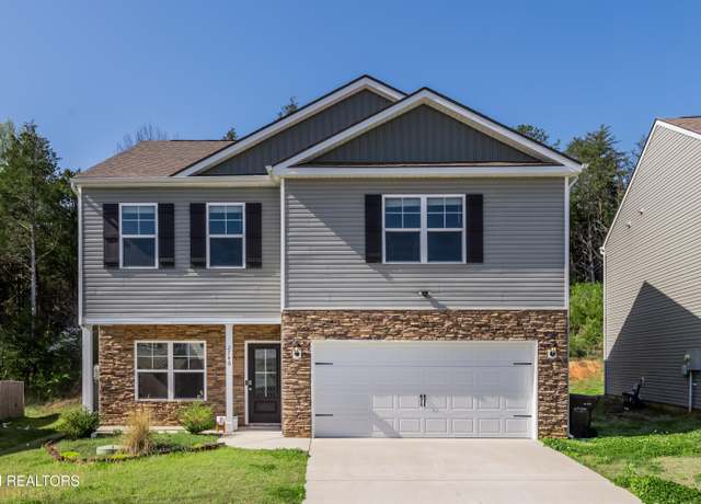 Property at 2740 Red Barn Rd, Knoxville, TN 37931, 3 beds, 2.5 baths