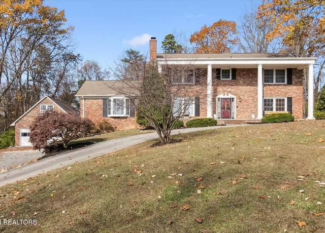 Property at 1903 Martha Berry Dr, Knoxville, TN 37918, 4 beds, 4 baths