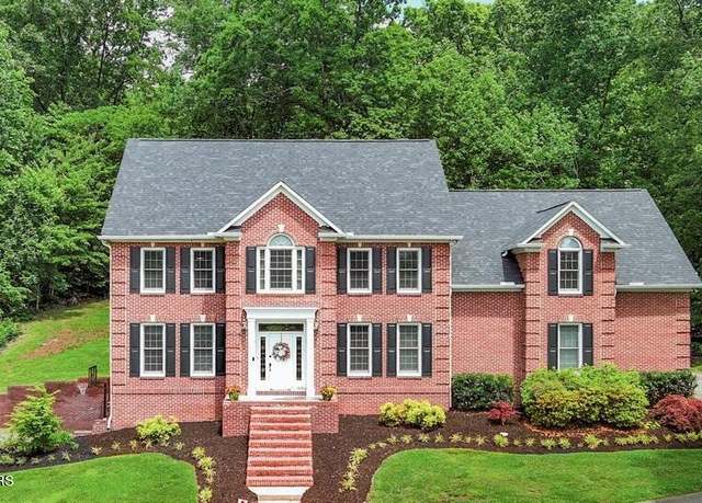 Property at 5309 Oak Glade Ln, Knoxville, TN 37918, 4 beds, 2.5 baths
