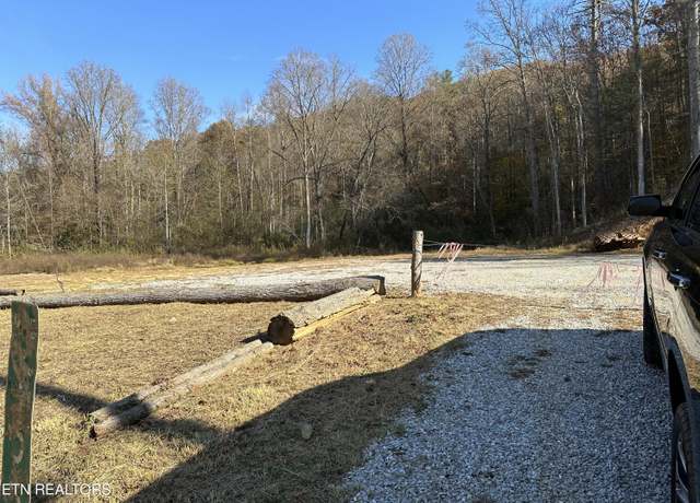 Property at 302 Frost Bottom Rd, Oliver Springs, TN 37840