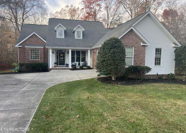 Property at 57 Fox Hollow Dr, Crossville, TN 38571, 3 beds, 2 baths