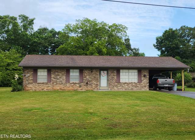 Property at 809 Beaver Dr, Maryville, TN 37801, 2 beds, 2.5 baths