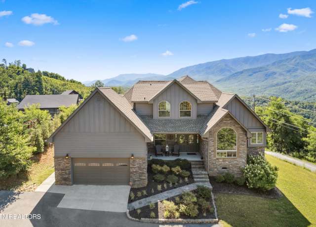 Property at 904 Pine Cone Way, Gatlinburg, TN 37738, 3 beds, 2.5 baths