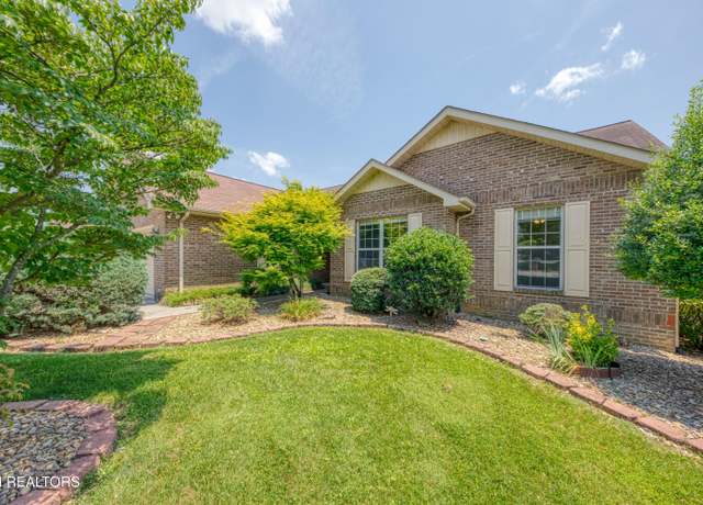 Property at 2294 Willingham Ln, Maryville, TN 37803, 3 beds, 2 baths