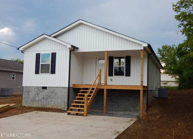 Property at 205 Kelsey St, Etowah, TN 37331, 3 beds, 2 baths