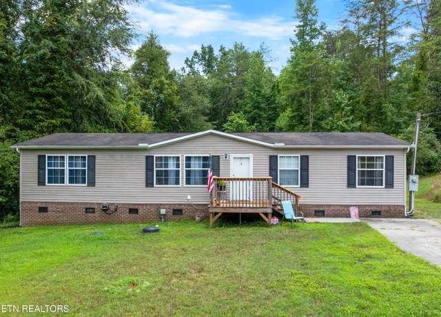 Property at 117 Loggers Ln, Clinton, TN 37716, 4 beds, 2 baths