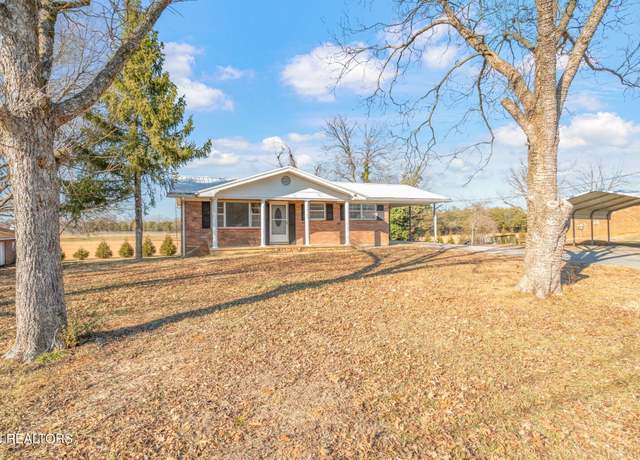 Property at 215 Fowler St, Vonore, TN 37885, 2 beds, 2 baths
