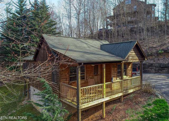 Property at 1127 Oak Ct, Gatlinburg, TN 37738, 1 bed, 1 bath
