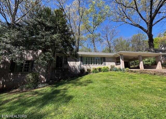 Property at 624 Pinecrest Dr, Athens, TN 37303, 4 beds, 2 baths