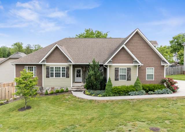 Property at 2430 Chimney Rock Ln, Knoxville, TN 37920, 5 beds, 4 baths