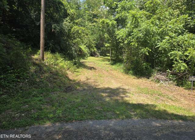 Property at 1626 Brackins Hollow Rd, Sevierville, TN 37876