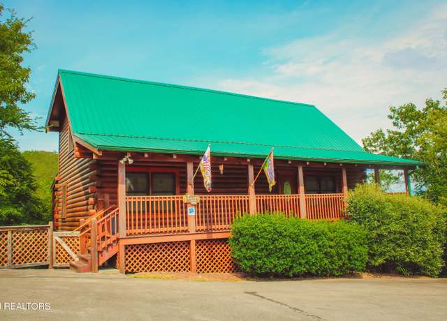 Property at 3164 White Falcon Way, Pigeon Forge, TN 37863, 5 beds, 5 baths