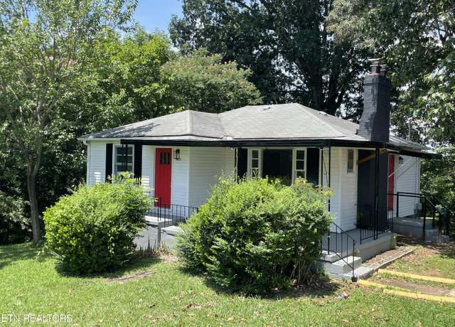 Property at 3431 Skyline Dr, Knoxville, TN 37914, 3 beds, 1 bath
